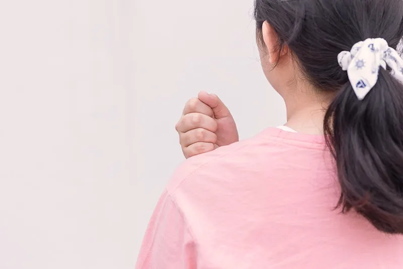 〜肩・首が辛いのは“冬の姿勢崩れ”が原因かも?〜